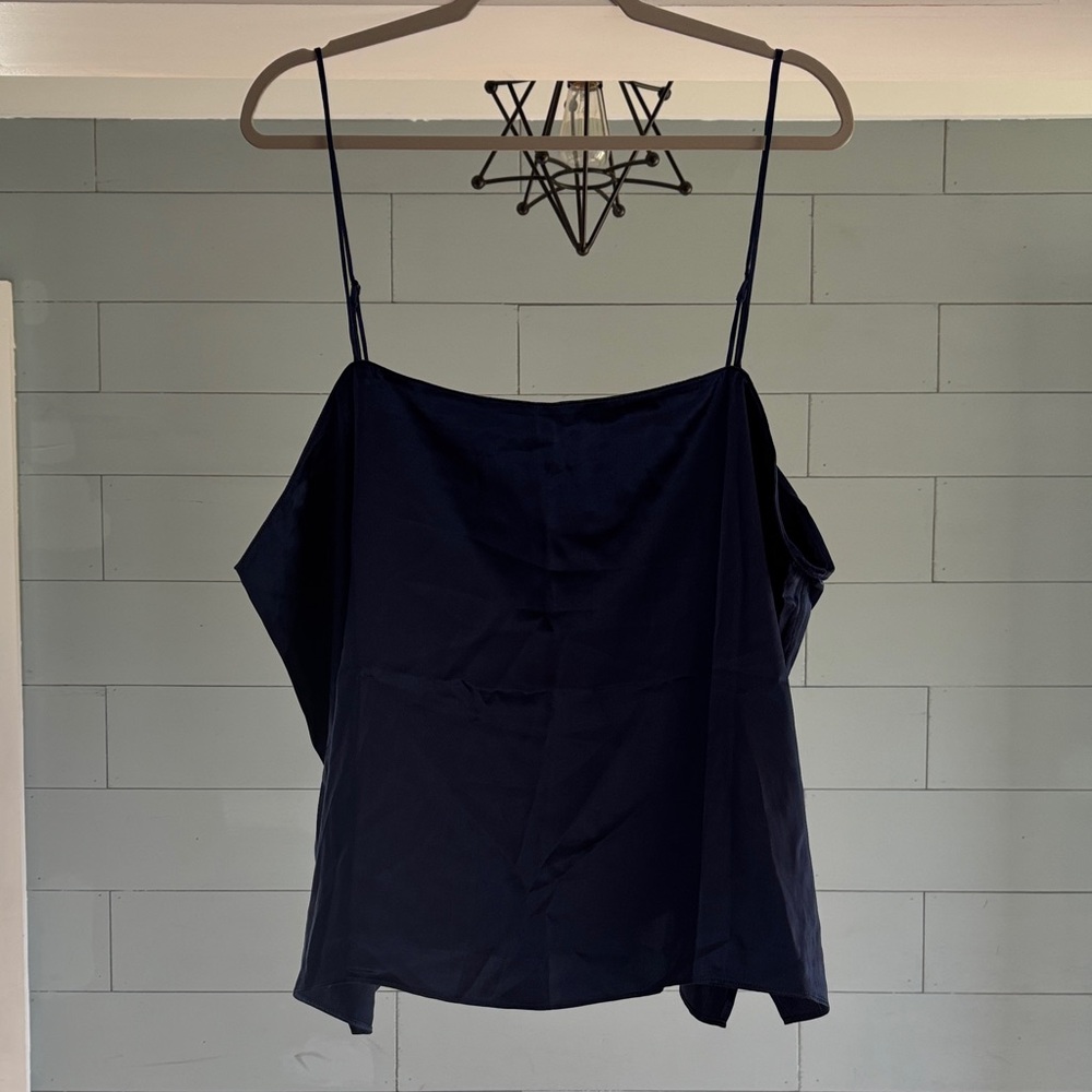 NWT Banana Republic Elegant‎ Navy Blue Silk Camisole
